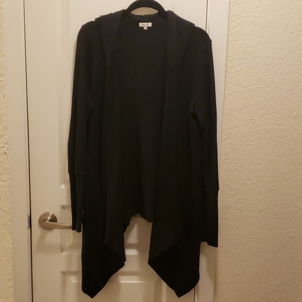 Splendid Black Hooded Cardigan